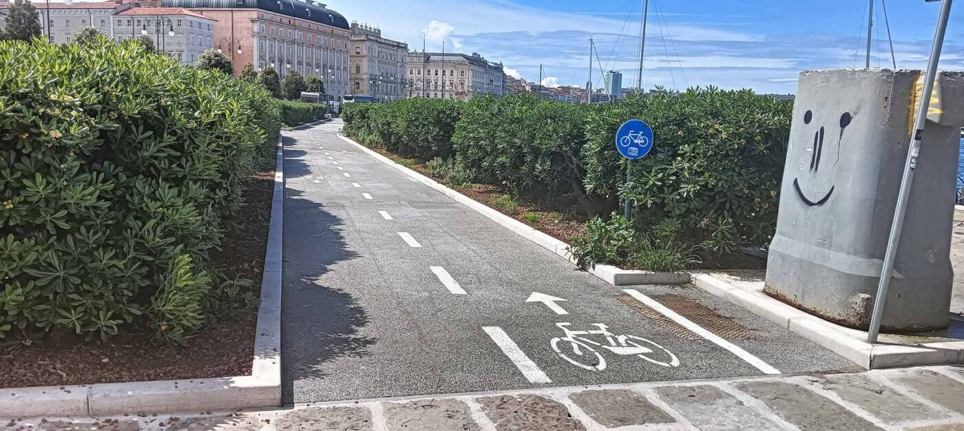 Ciclabile urbana drenante a Trieste: sicura e sostenibile