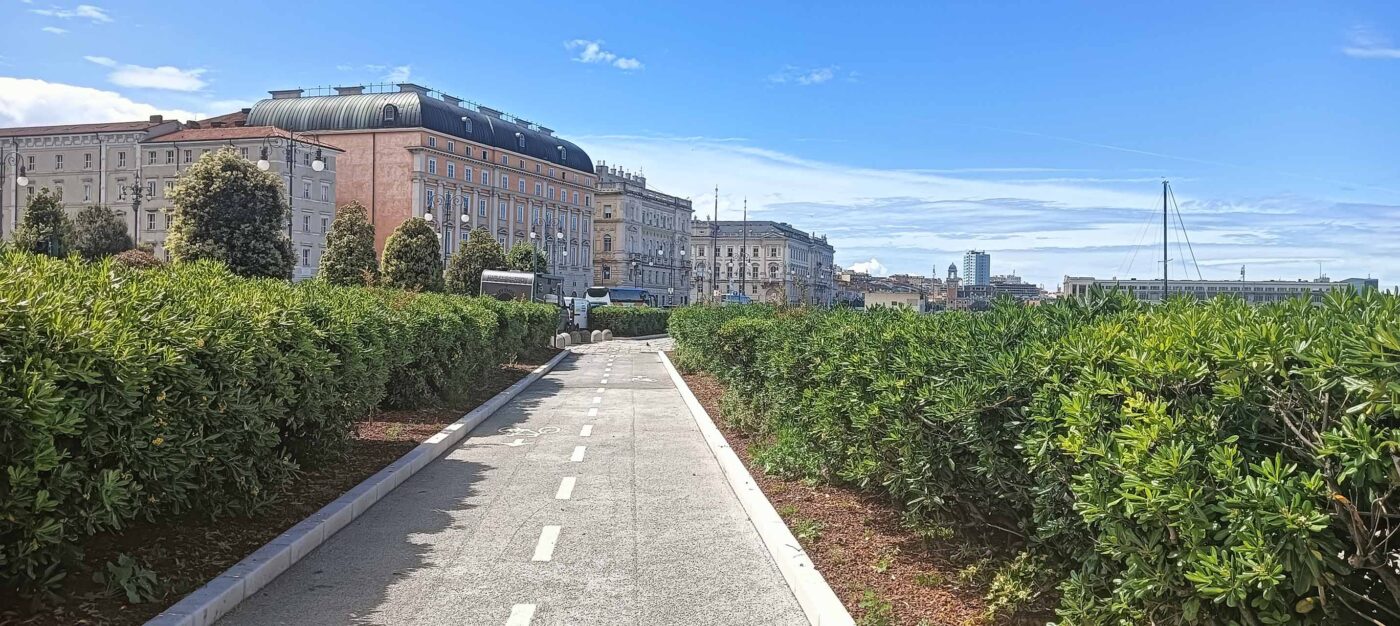 Ciclabile urbana drenante a Trieste: sicura e sostenibile